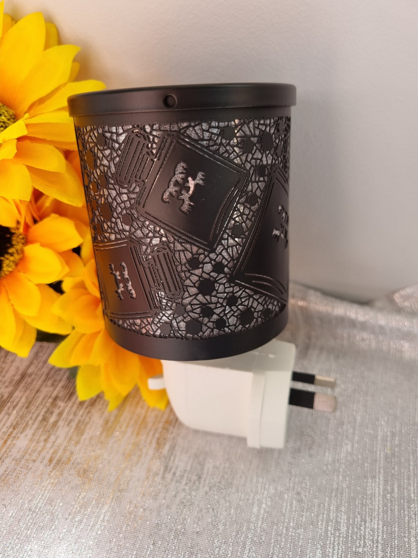 Perfume Queen Mini plug in warmer
