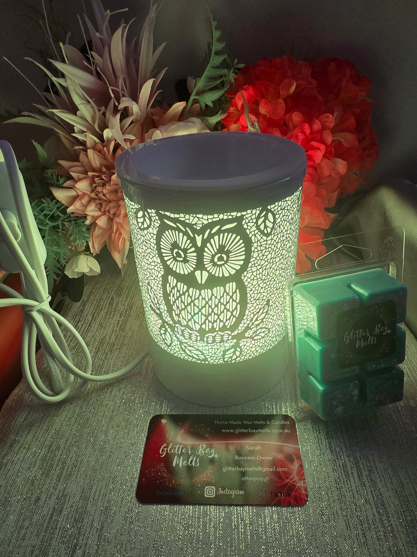 Hoot, White Electric Wax Warmer.