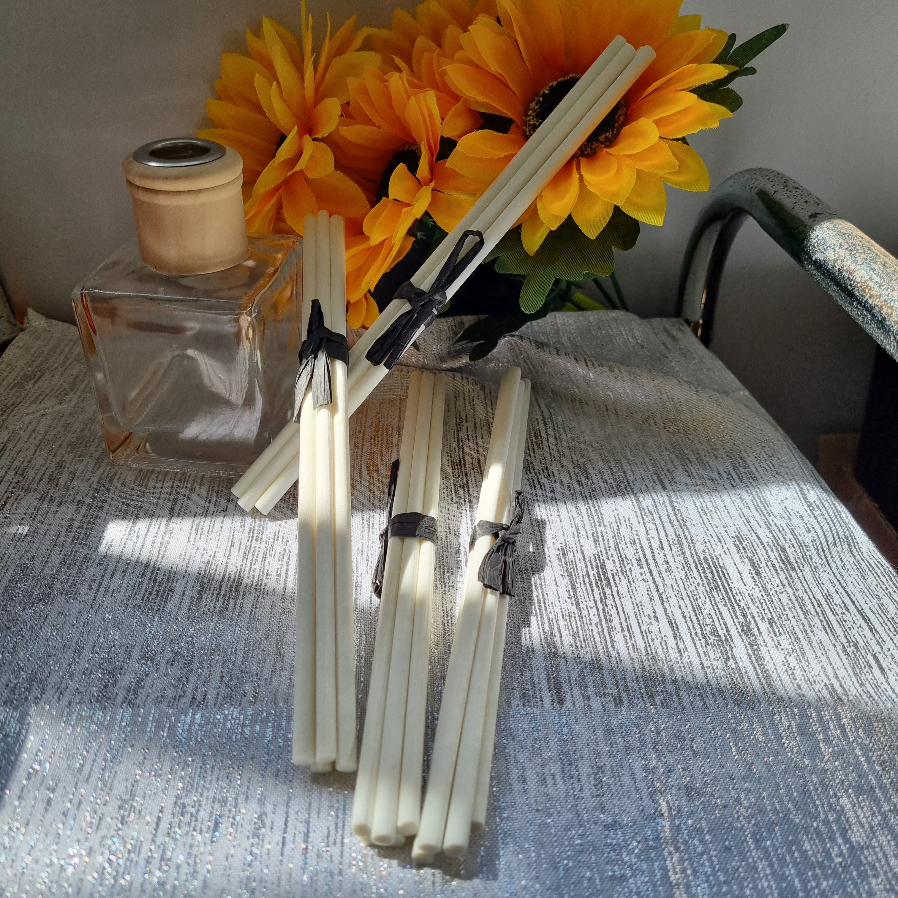 20cm white diffuser reeds – Glitter Bay Melts