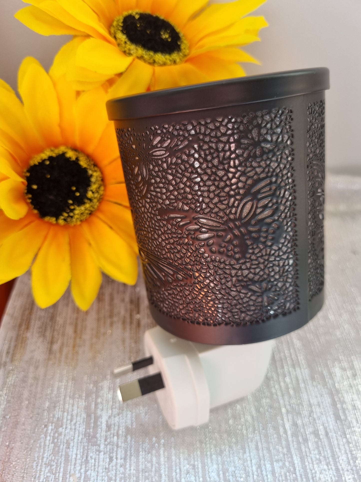 Butterfly Bloom Black Mini Plug Warmer