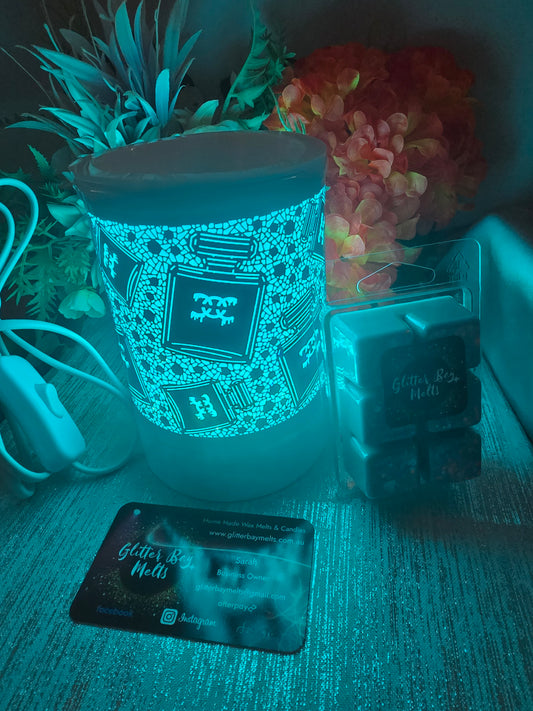 Perfume Queen White Wax Warmer.