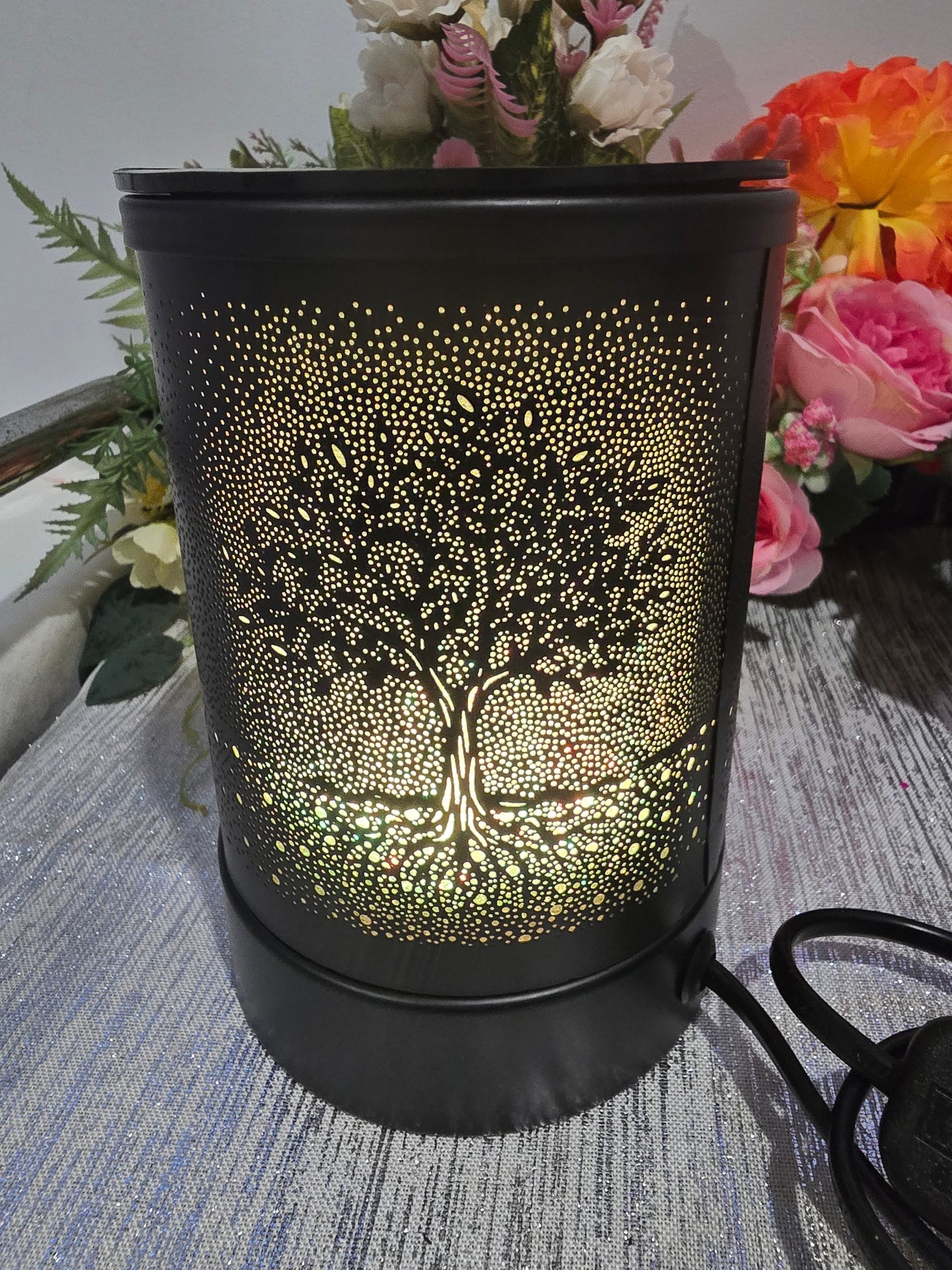 Tree of Fortune Black Electric Wax Warmer.